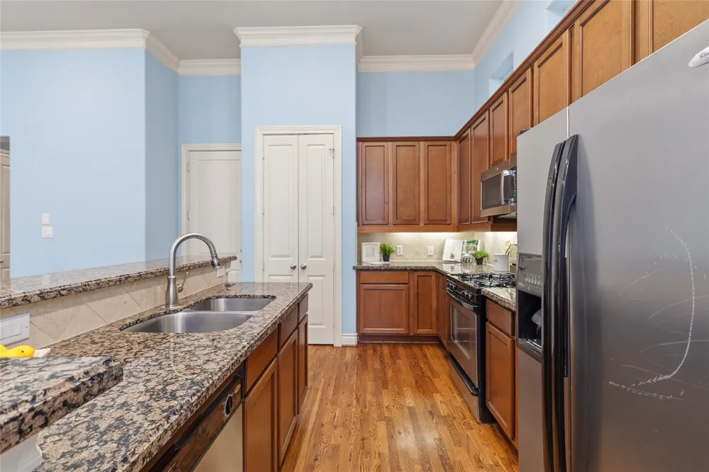 2823 Sherwin Street Houston, TX 77007