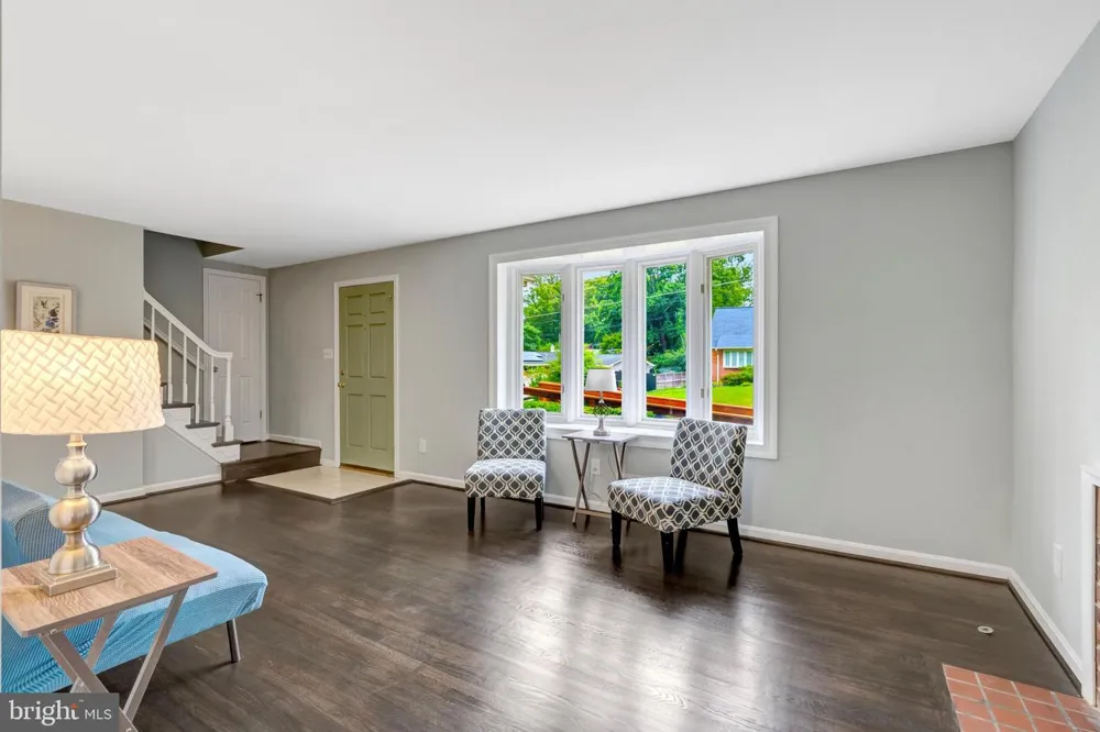 8710 PICCADILLY PLACE Springfield, VA 22151