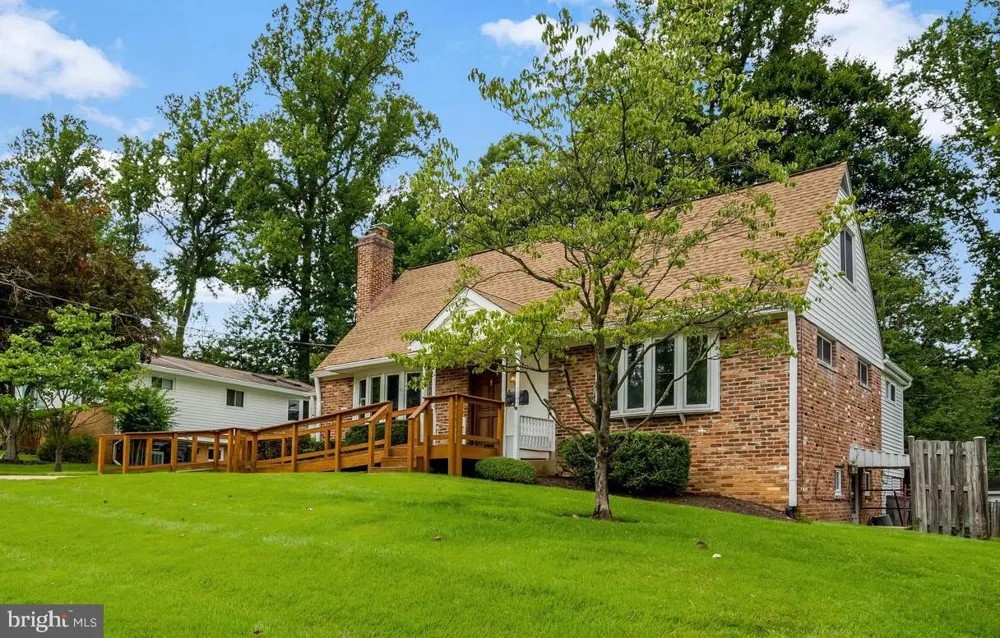 8710 PICCADILLY PLACE Springfield, VA 22151