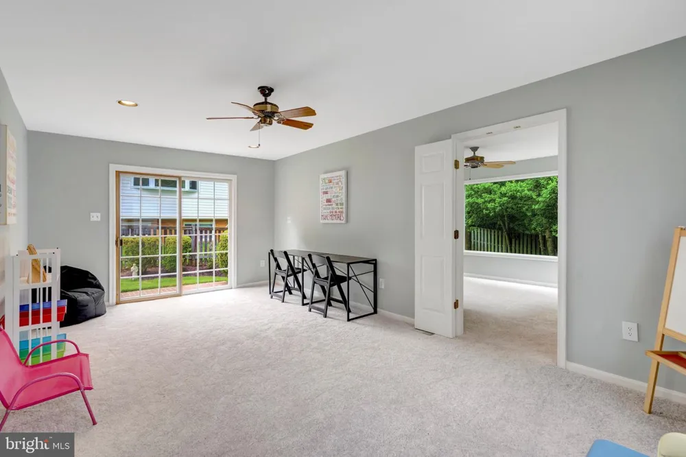 8710 PICCADILLY PLACE Springfield, VA 22151