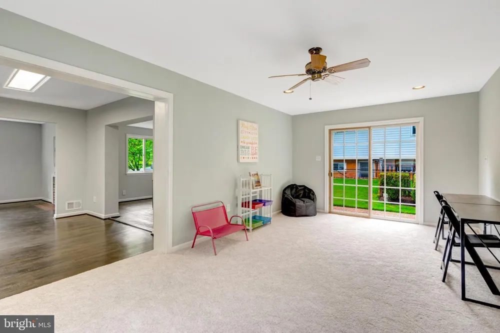 8710 PICCADILLY PLACE Springfield, VA 22151