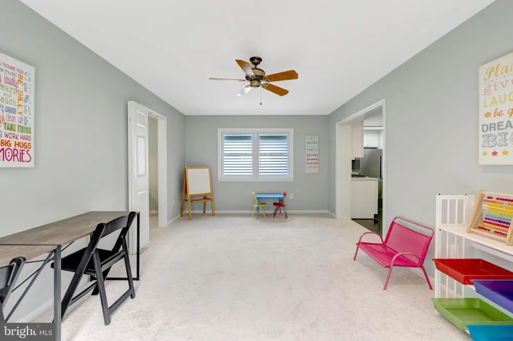 8710 PICCADILLY PLACE Springfield, VA 22151