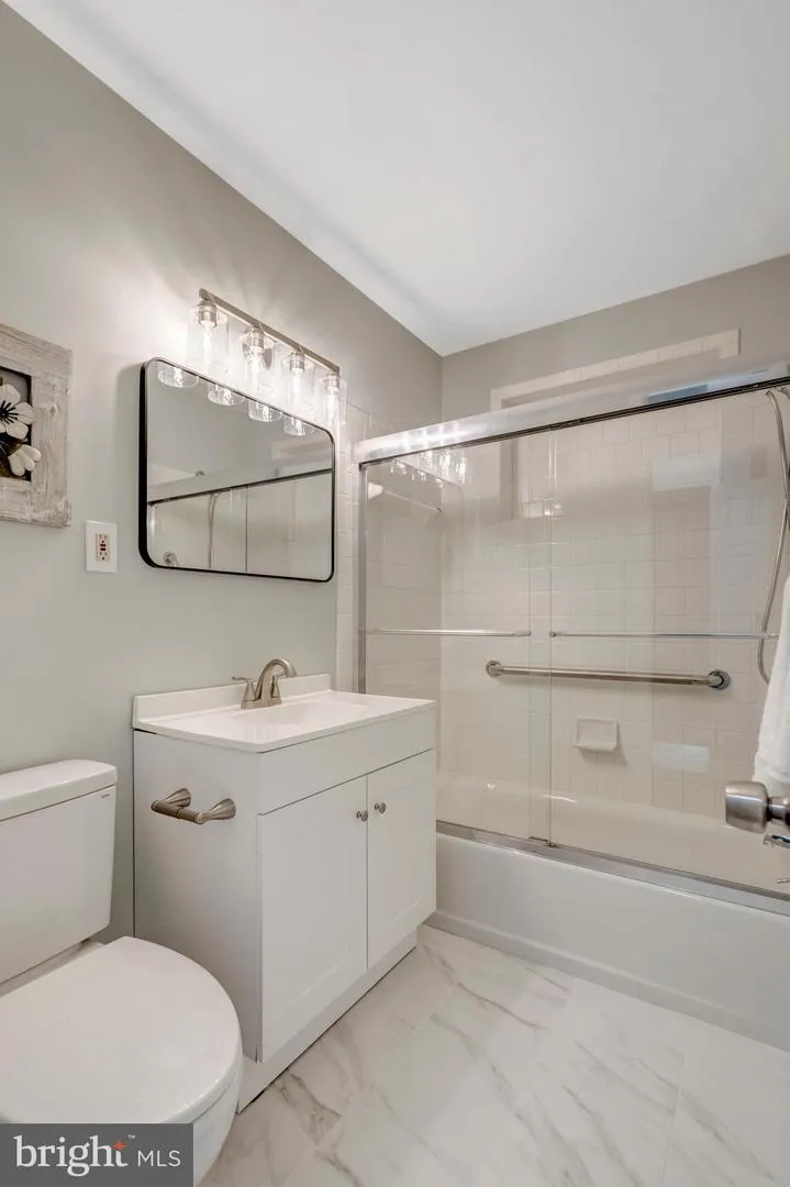 8710 PICCADILLY PLACE Springfield, VA 22151