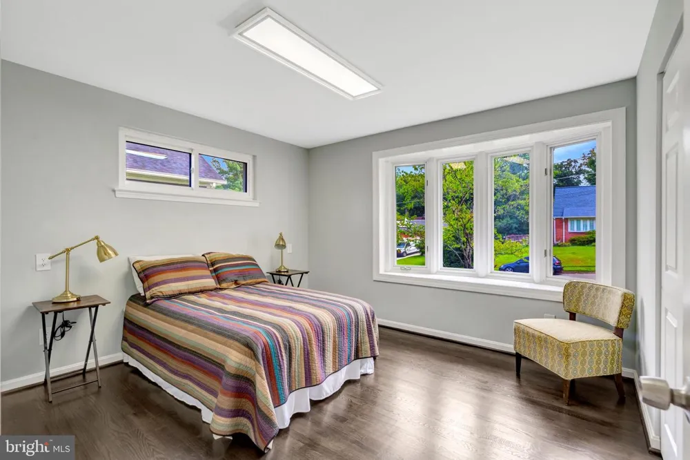 8710 PICCADILLY PLACE Springfield, VA 22151