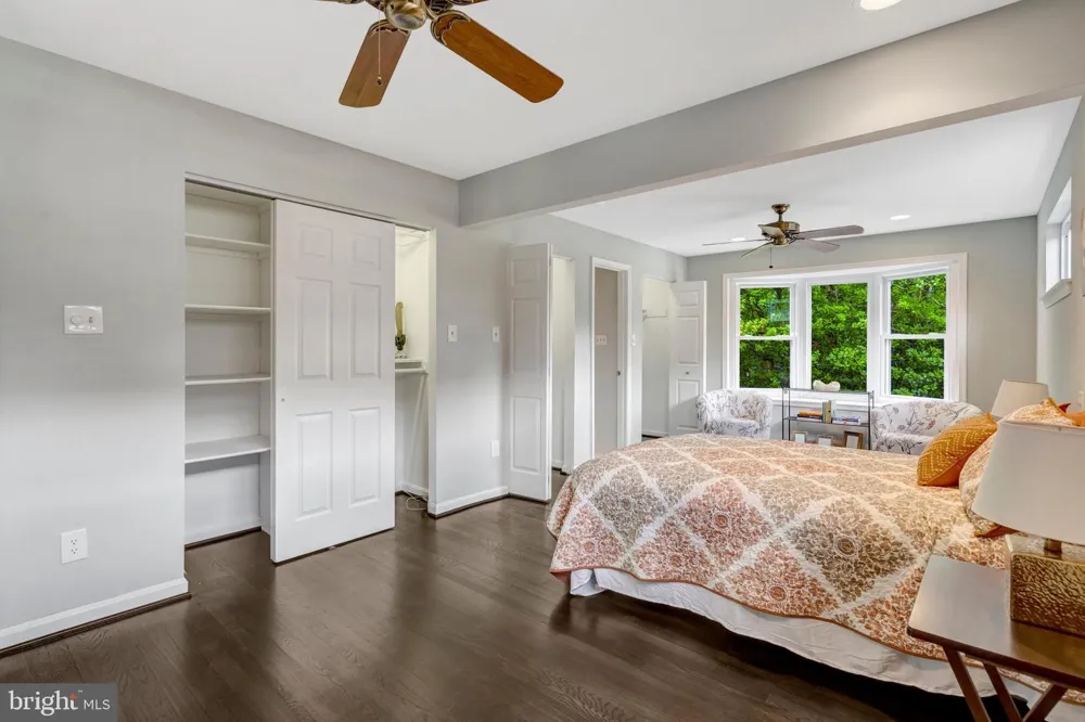 8710 PICCADILLY PLACE Springfield, VA 22151