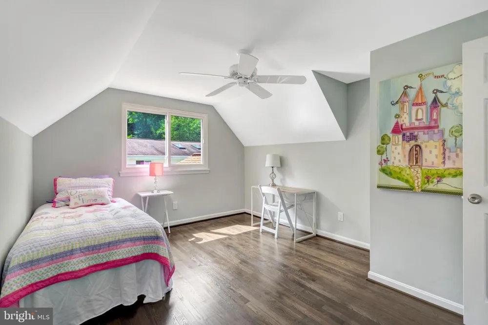 8710 PICCADILLY PLACE Springfield, VA 22151