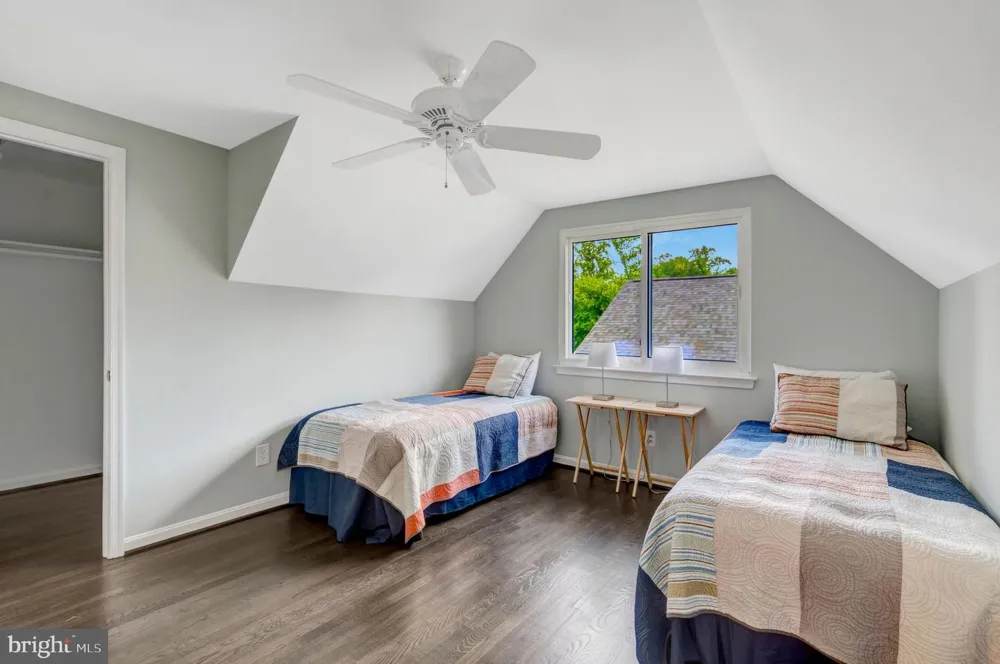 8710 PICCADILLY PLACE Springfield, VA 22151