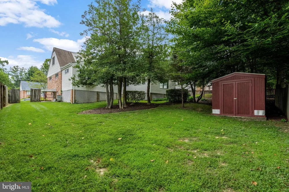 8710 PICCADILLY PLACE Springfield, VA 22151