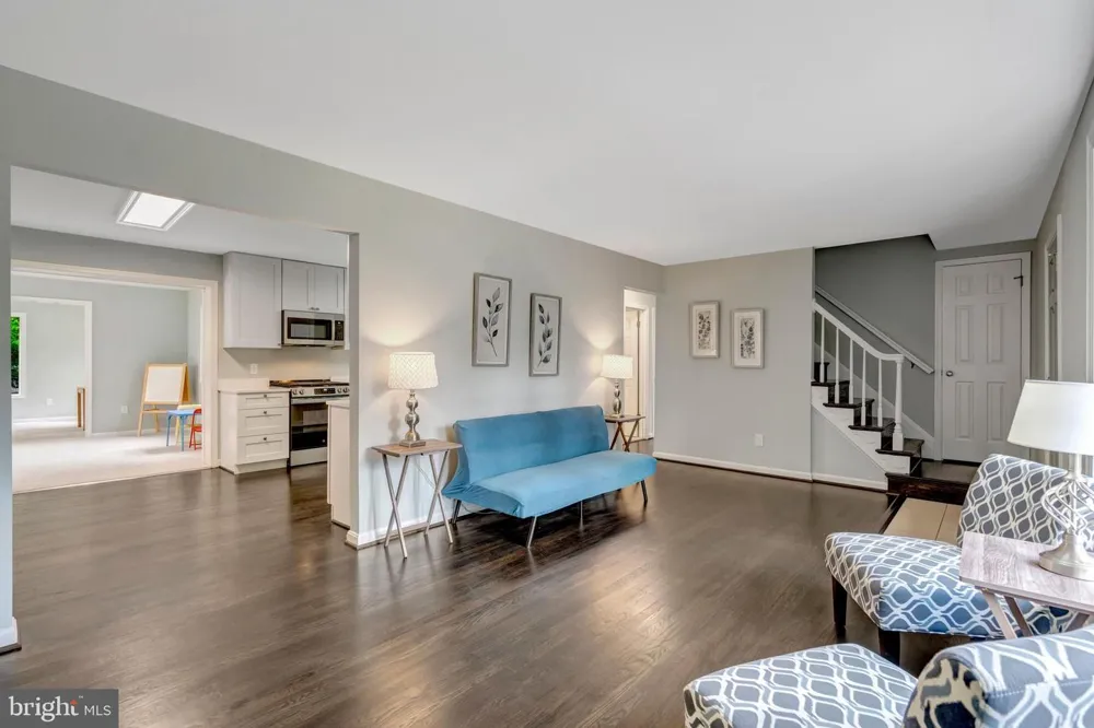 8710 PICCADILLY PLACE Springfield, VA 22151