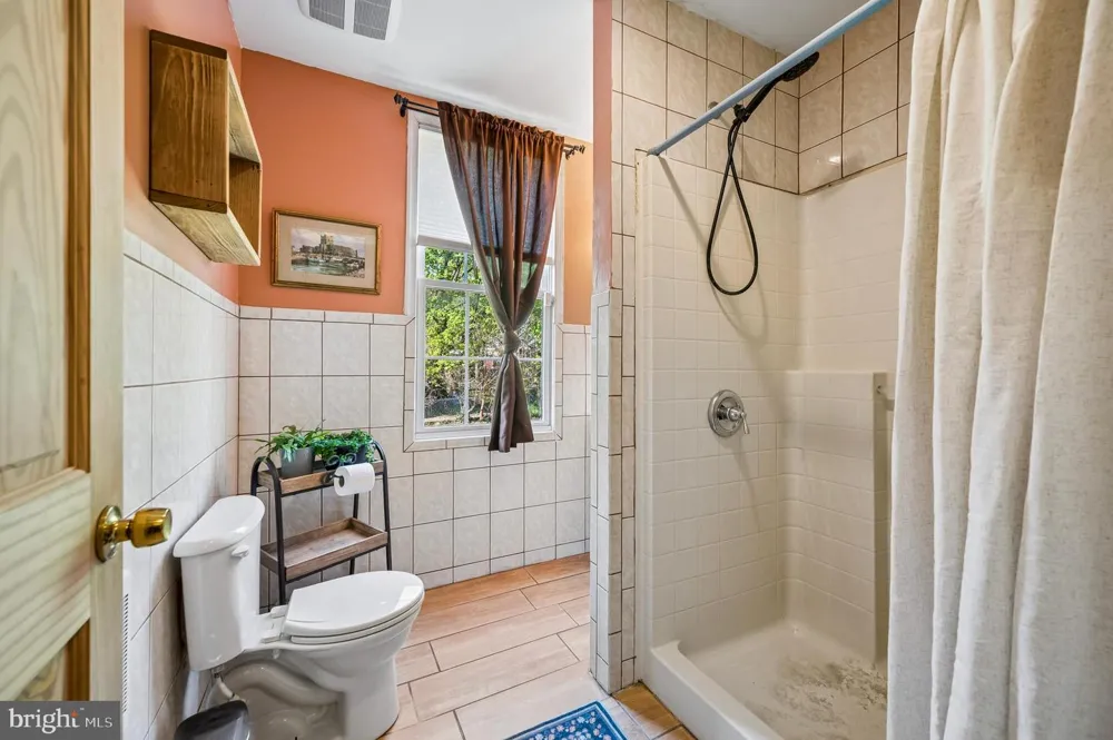 229 W HANSBERRY STREET Philadelphia, PA 19144
