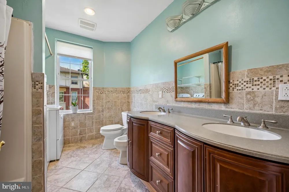 229 W HANSBERRY STREET Philadelphia, PA 19144