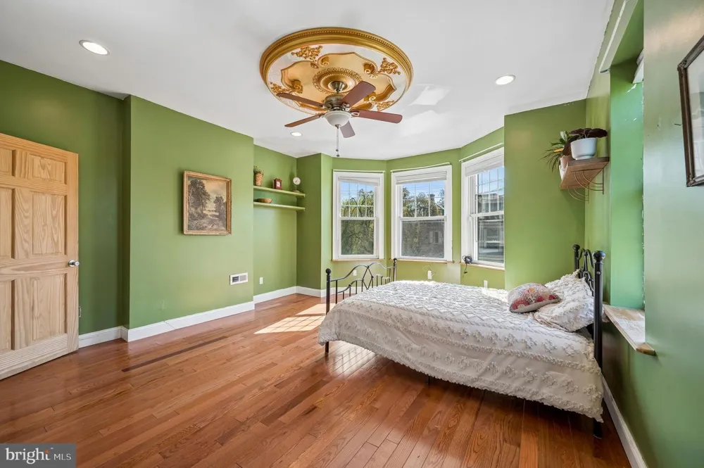 229 W HANSBERRY STREET Philadelphia, PA 19144