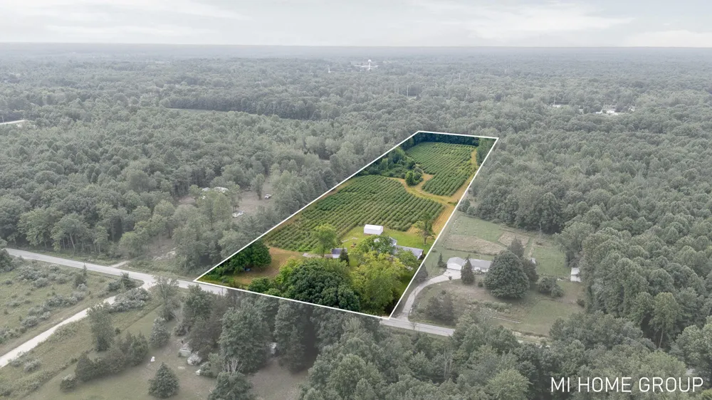 74721 30th Avenue Covert, MI 49043