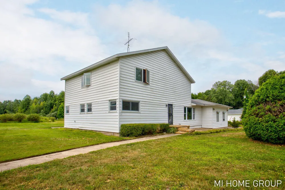 74721 30th Avenue Covert, MI 49043