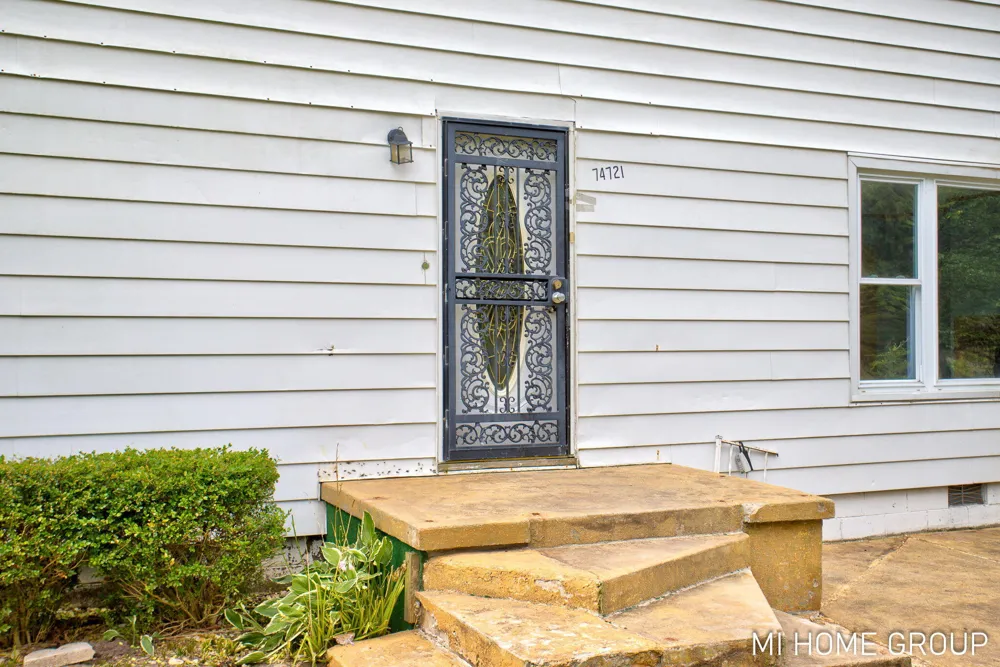 74721 30th Avenue Covert, MI 49043