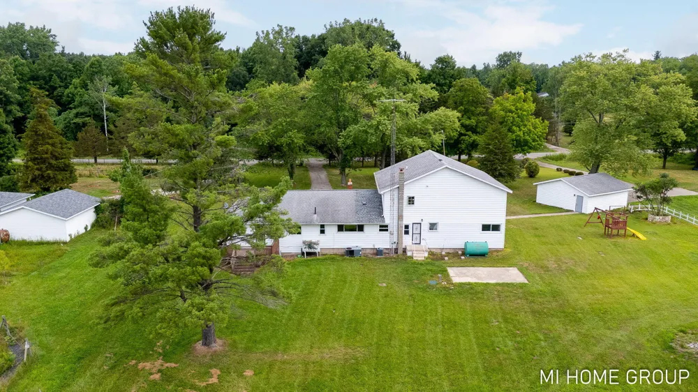 74721 30th Avenue Covert, MI 49043