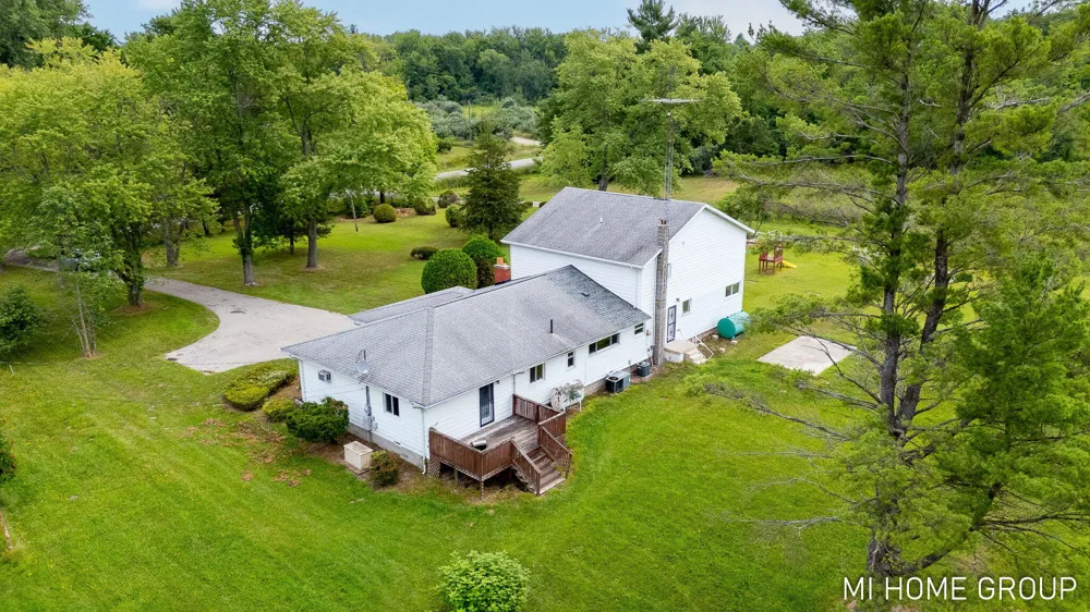 74721 30th Avenue Covert, MI 49043