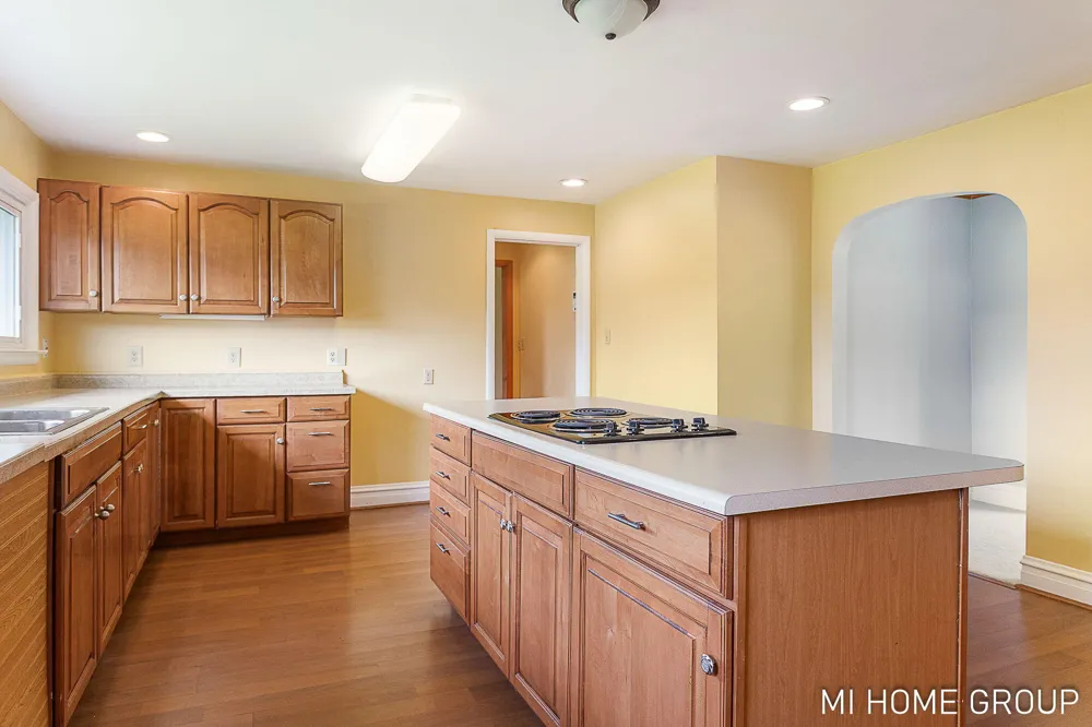 74721 30th Avenue Covert, MI 49043