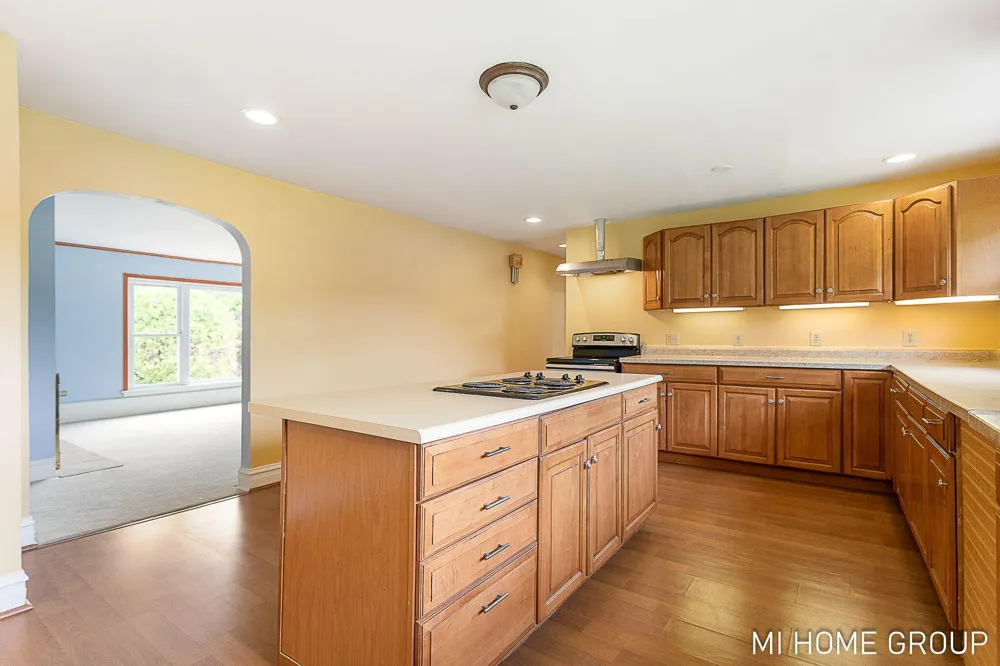 74721 30th Avenue Covert, MI 49043