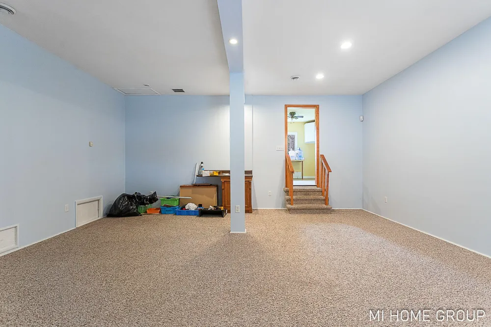 74721 30th Avenue Covert, MI 49043