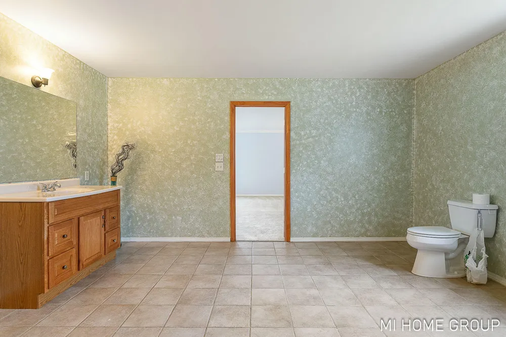 74721 30th Avenue Covert, MI 49043