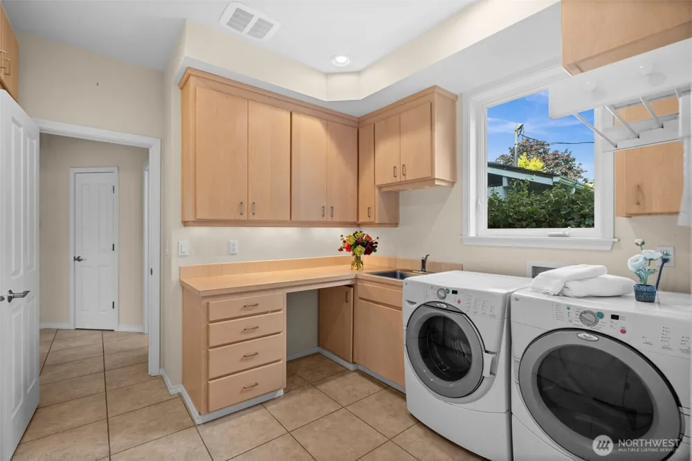 13591 E State Route 106 Belfair, WA 98528