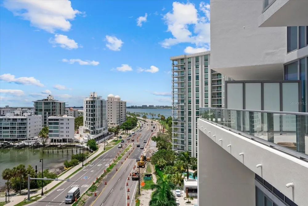 1155 GULFSTREAM AVENUE #807 Sarasota, FL 34236