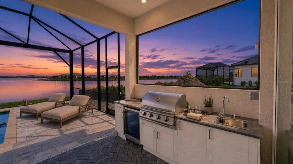 812 BLUE SHELL LOOP Sarasota, FL 34240