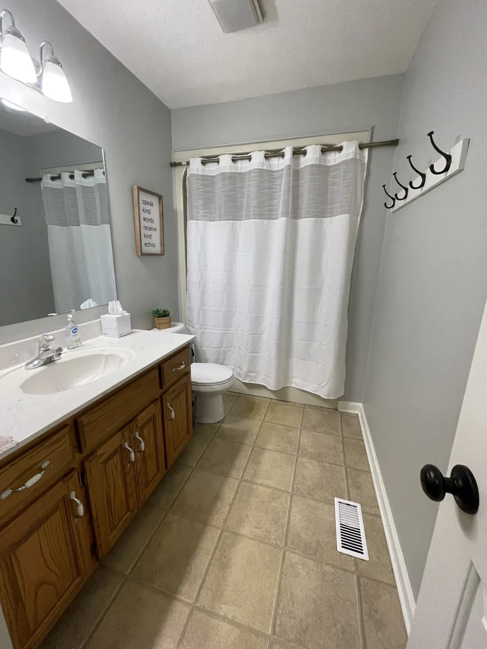 647 Chitwood Dr Lafayette, TN 37083