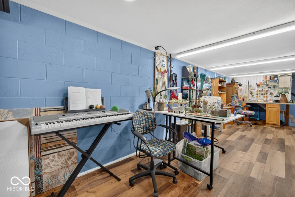 658 S Fulton Street Clinton, IN 47842