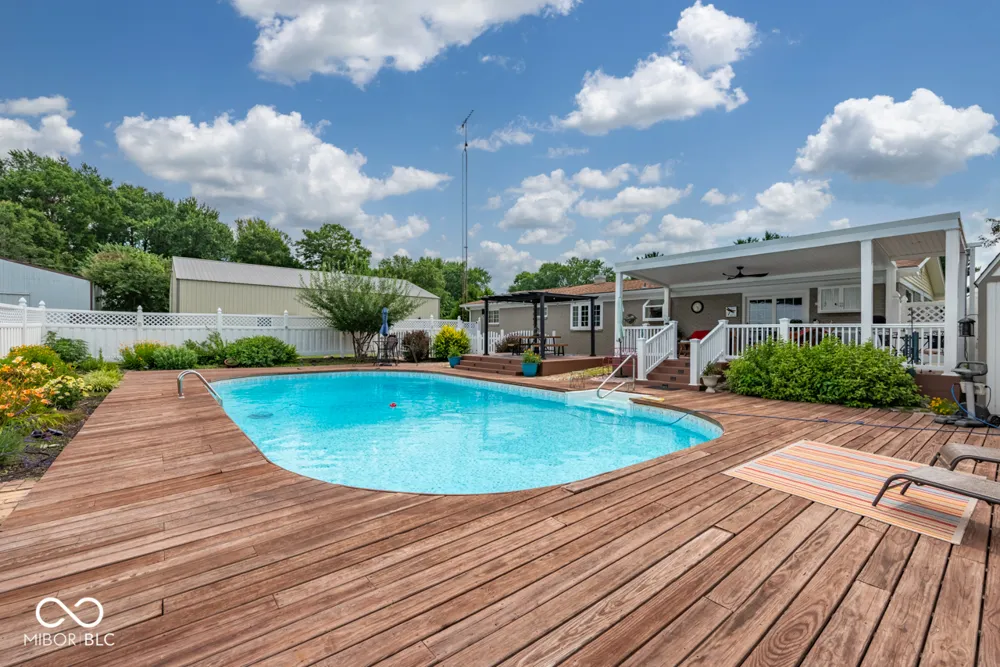 658 S Fulton Street Clinton, IN 47842