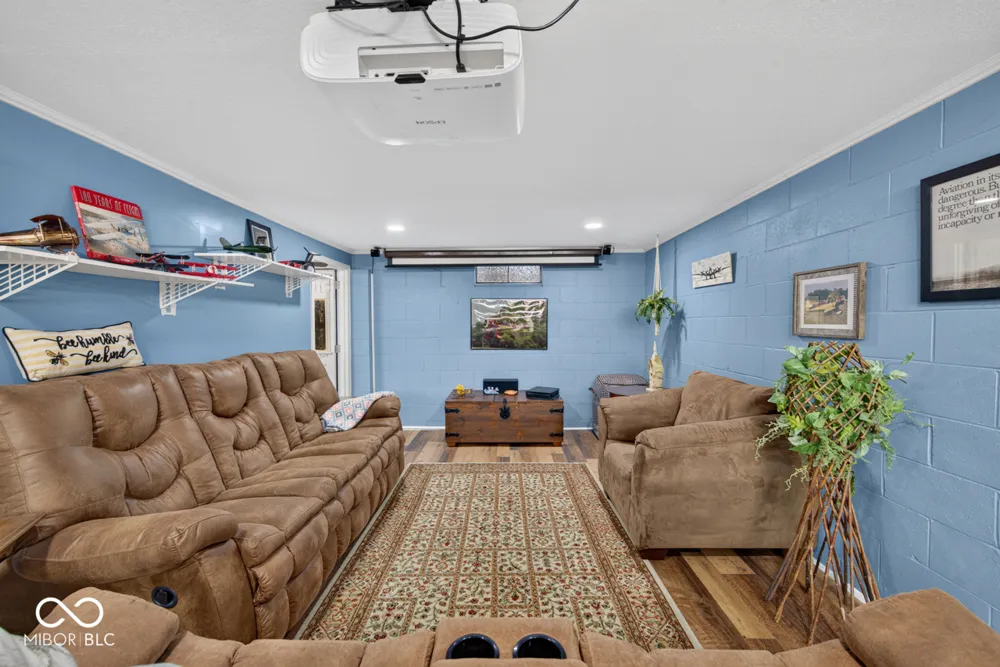 658 S Fulton Street Clinton, IN 47842