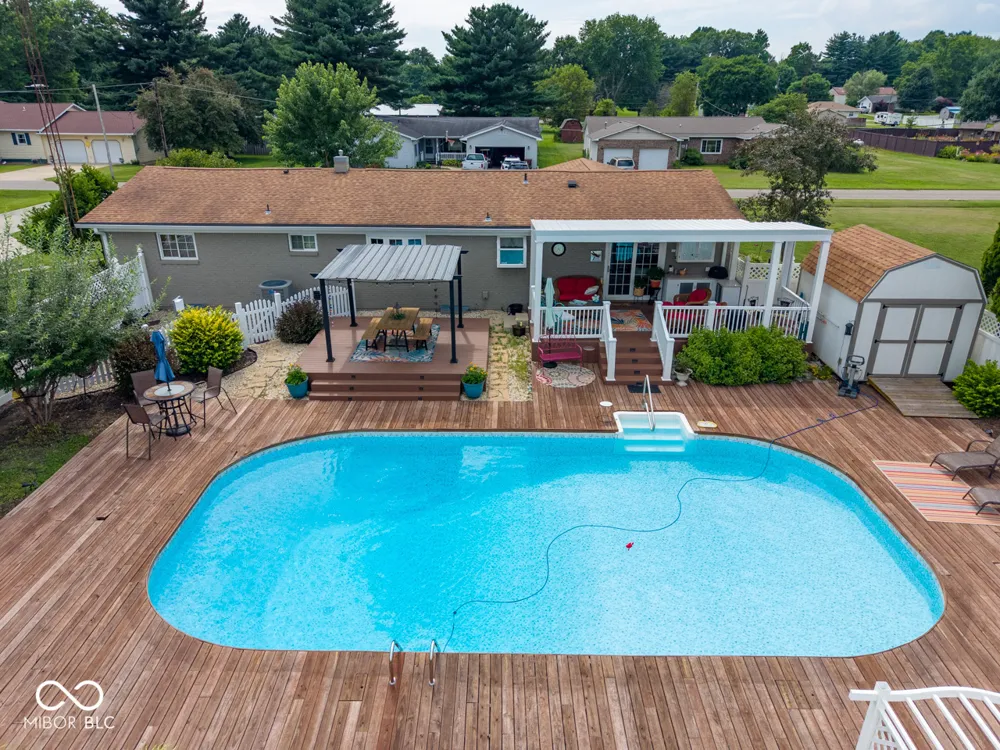 658 S Fulton Street Clinton, IN 47842