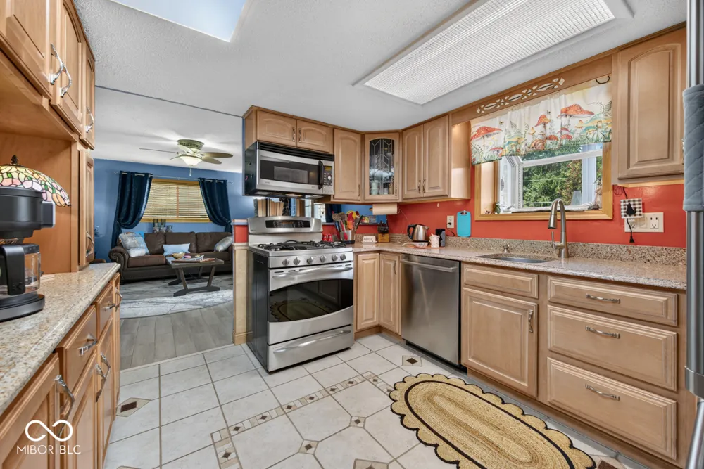 658 S Fulton Street Clinton, IN 47842