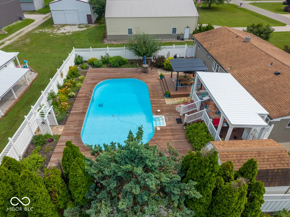 658 S Fulton Street Clinton, IN 47842