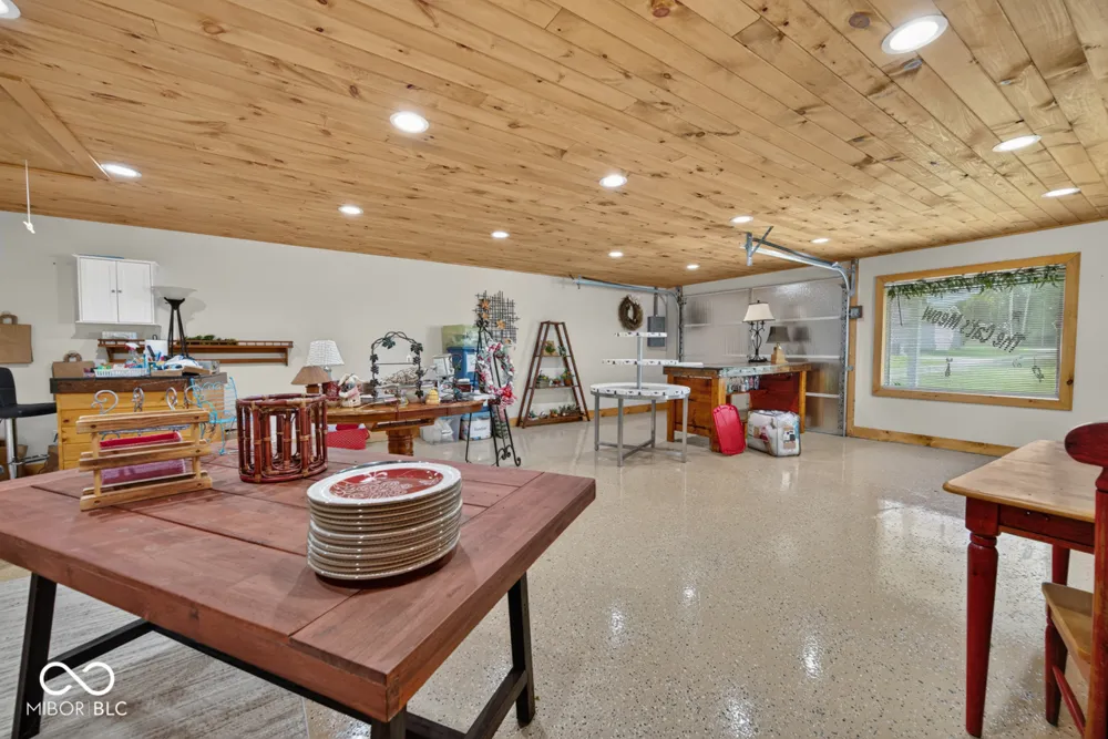 658 S Fulton Street Clinton, IN 47842
