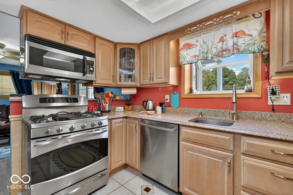 658 S Fulton Street Clinton, IN 47842