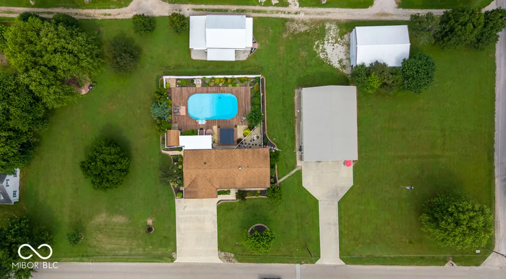 658 S Fulton Street Clinton, IN 47842
