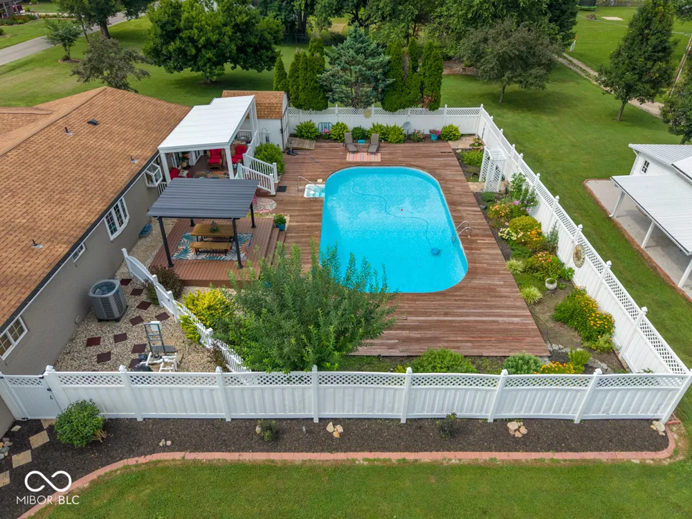 658 S Fulton Street Clinton, IN 47842