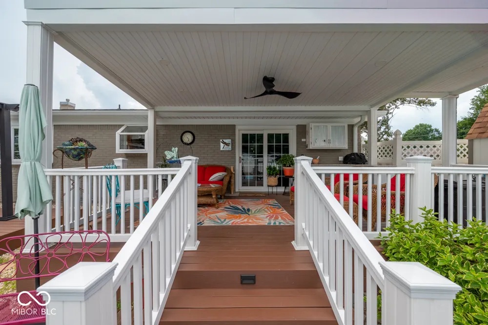 658 S Fulton Street Clinton, IN 47842
