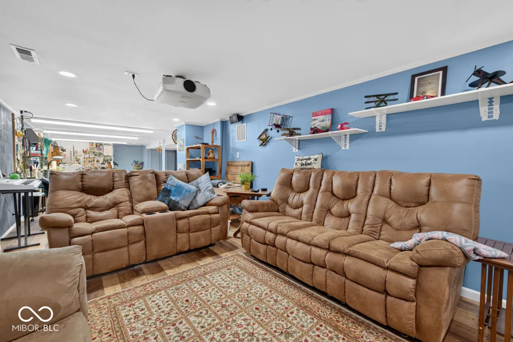 658 S Fulton Street Clinton, IN 47842