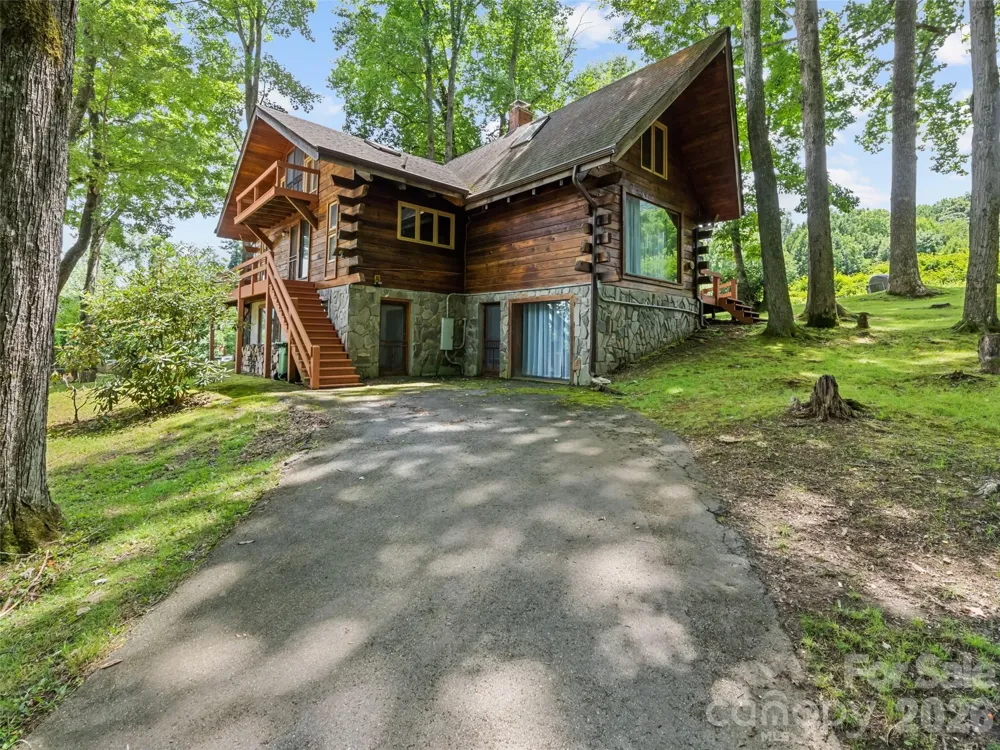 770 Shelton Cove Road Waynesville, NC 28785