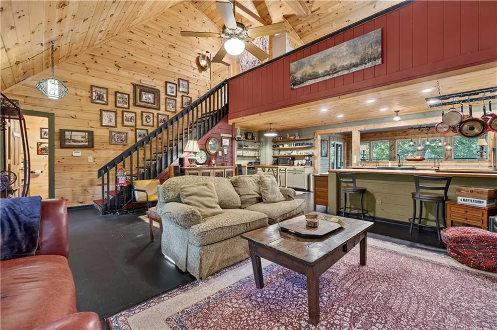 24 Wolf Howl Trail Sautee Nacoochee, GA 30571