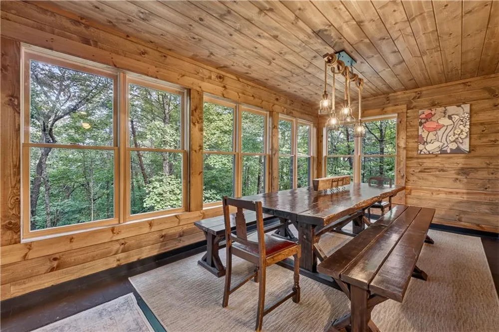 24 Wolf Howl Trail Sautee Nacoochee, GA 30571