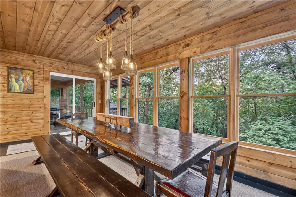 24 Wolf Howl Trail Sautee Nacoochee, GA 30571