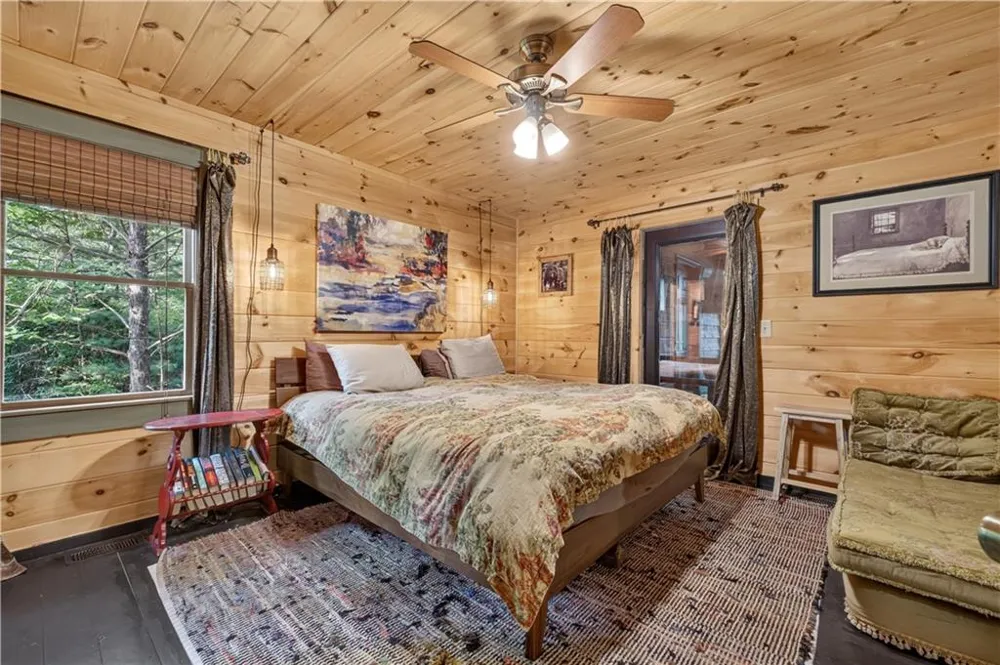 24 Wolf Howl Trail Sautee Nacoochee, GA 30571