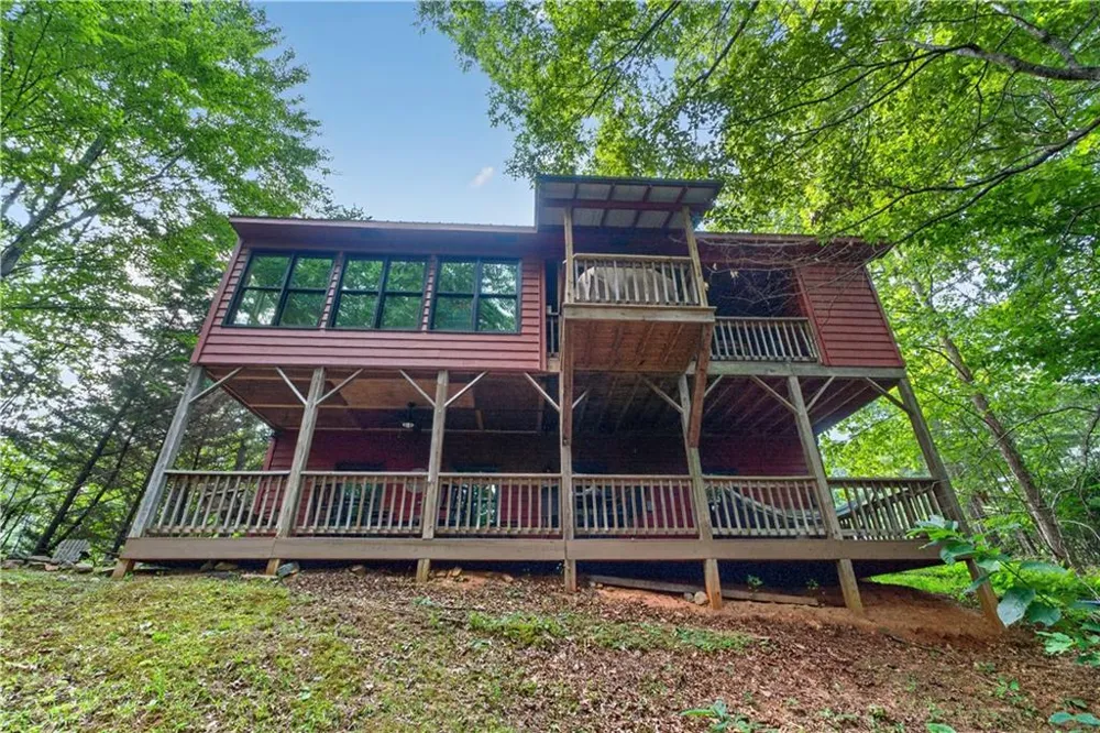 24 Wolf Howl Trail Sautee Nacoochee, GA 30571