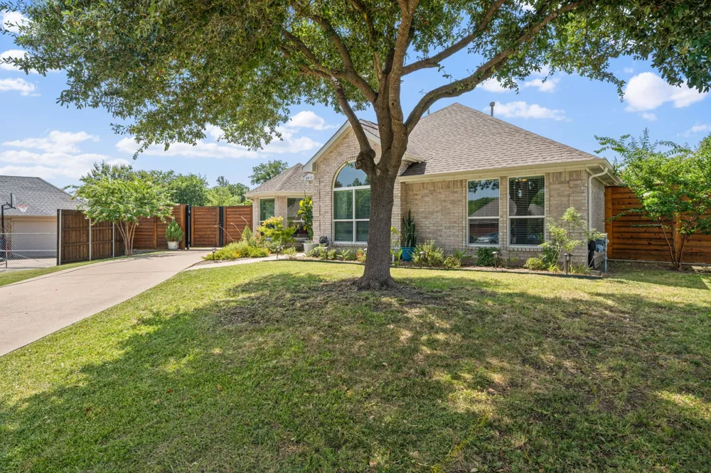 6402 Bluebonnet Drive Rowlett, TX 75089