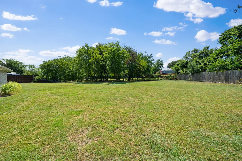 6402 Bluebonnet Drive Rowlett, TX 75089