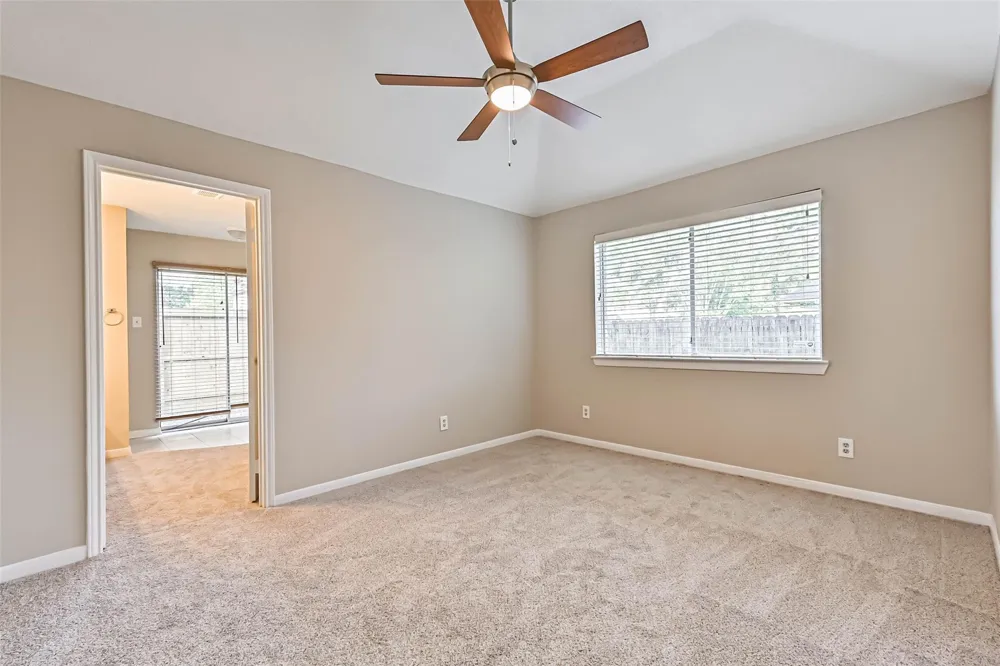 1504 Windsor Drive Friendswood, TX 77546